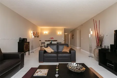 8855 Collins Avenue Surfside FL 33154