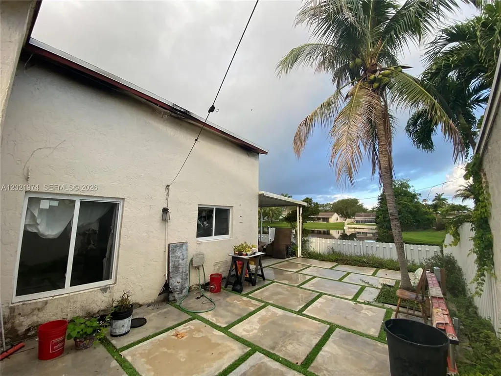 901 Cumberland Terrace Davie FL 33325