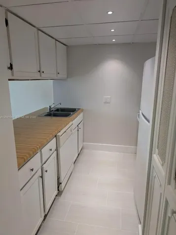 3680 Inverrary Drive Lauderhill FL 33319