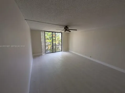 3680 Inverrary Drive Lauderhill FL 33319