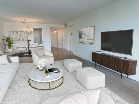 9501 E Bay Harbor Drive Bay Harbor Islands FL 33154