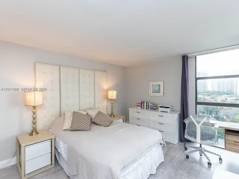 3701 N Country Club Drive Aventura FL 33180