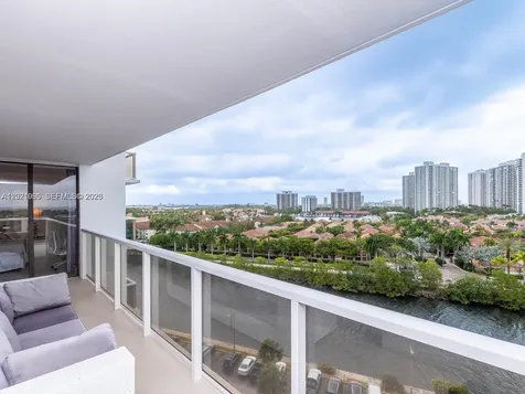 3701 N Country Club Drive Aventura FL 33180