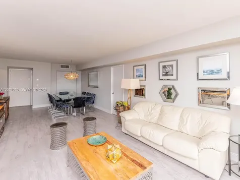 3701 N Country Club Drive Aventura FL 33180