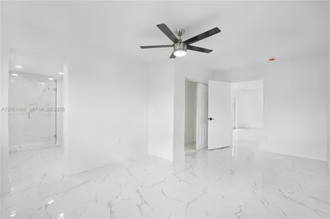 630 W 72nd Place Hialeah FL 33014