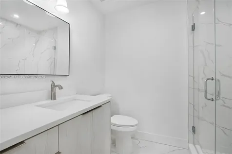 630 W 72nd Place Hialeah FL 33014