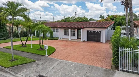 630 W 72nd Place Hialeah FL 33014