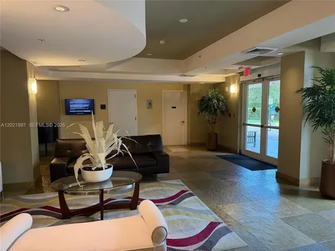 1755 E Hallandale Beach Boulevard Hallandale Beach FL 33009