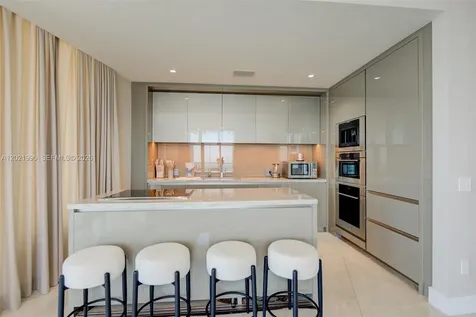 18975 Collins Avenue Sunny Isles Beach FL 33160