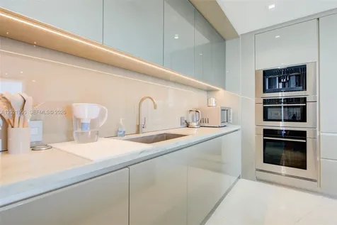 18975 Collins Avenue Sunny Isles Beach FL 33160