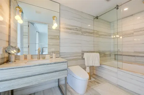 18975 Collins Avenue Sunny Isles Beach FL 33160
