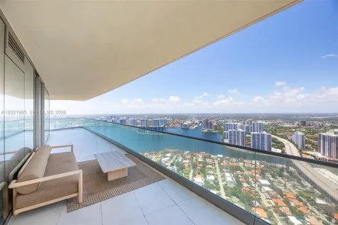 18975 Collins Avenue Sunny Isles Beach FL 33160