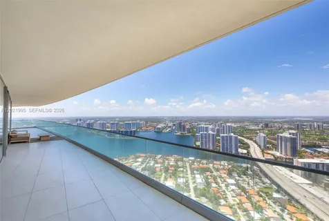 18975 Collins Avenue Sunny Isles Beach FL 33160