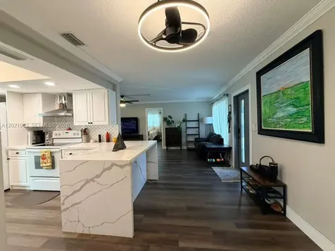 2631 NW 94th Avenue Sunrise FL 33322