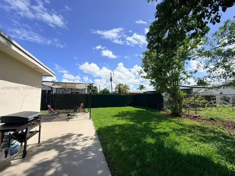 2631 NW 94th Avenue Sunrise FL 33322
