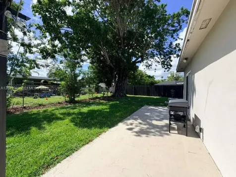 2631 NW 94th Avenue Sunrise FL 33322