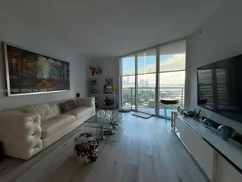 325 S Biscayne Boulevard Miami FL 33131