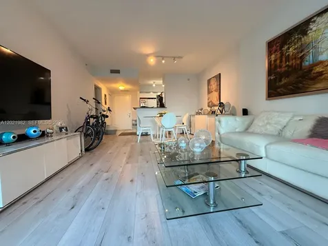 325 S Biscayne Boulevard Miami FL 33131
