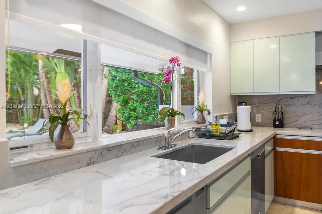 4101 Bayview Drive Fort Lauderdale FL 33308