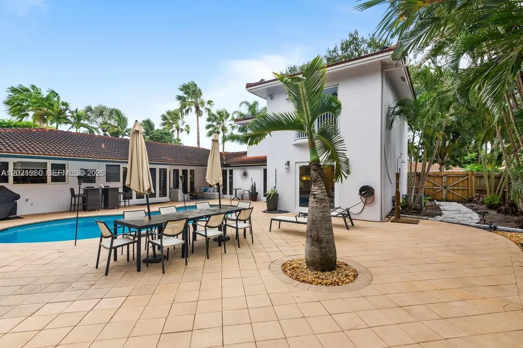 4101 Bayview Drive Fort Lauderdale FL 33308