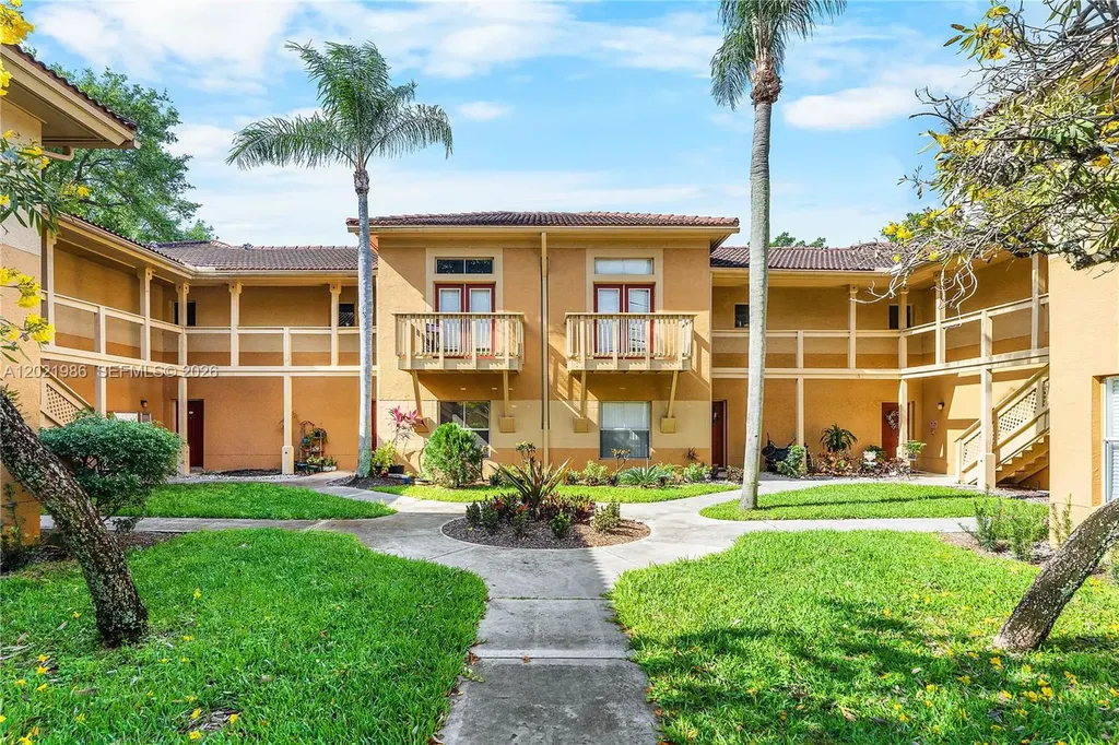 4759 Via Palm Lakes West Palm Beach FL 33417