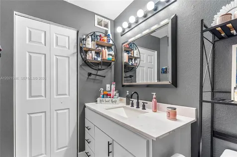 4759 Via Palm Lakes West Palm Beach FL 33417