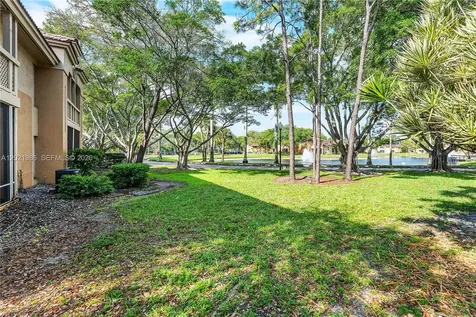 4759 Via Palm Lakes West Palm Beach FL 33417