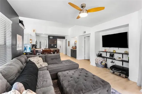4759 Via Palm Lakes West Palm Beach FL 33417