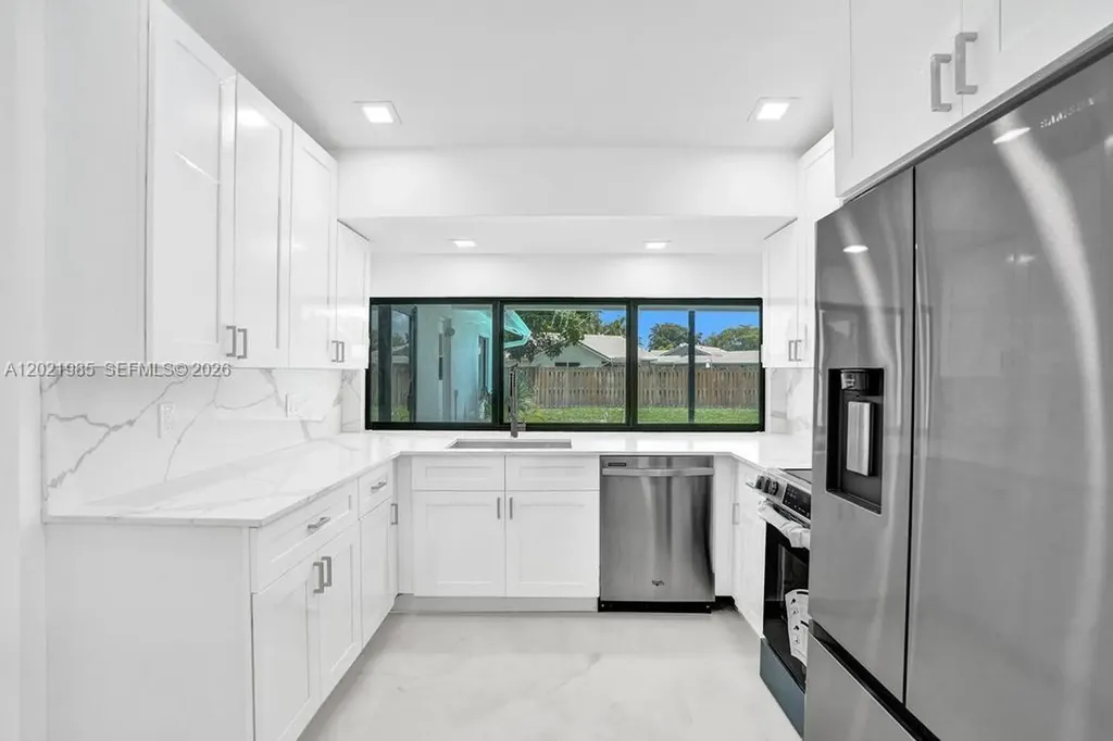 8775 SW 1st Place Coral Springs FL 33071