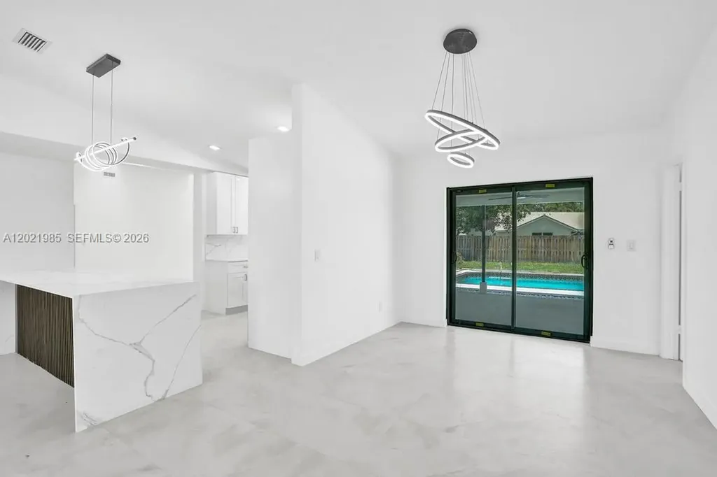 8775 SW 1st Place Coral Springs FL 33071