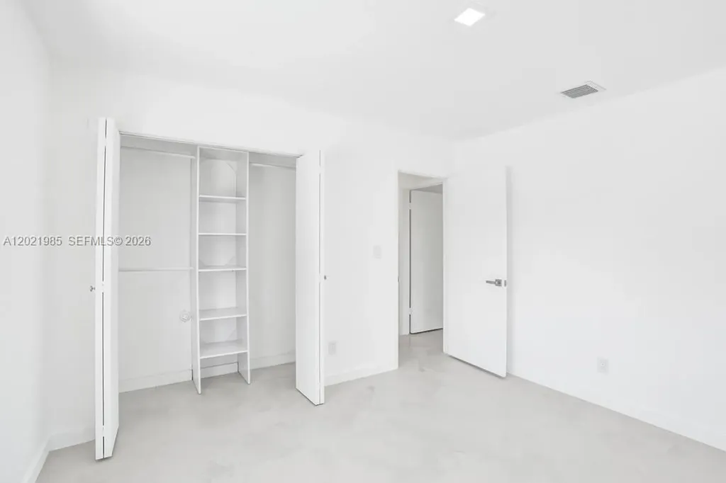 8775 SW 1st Place Coral Springs FL 33071