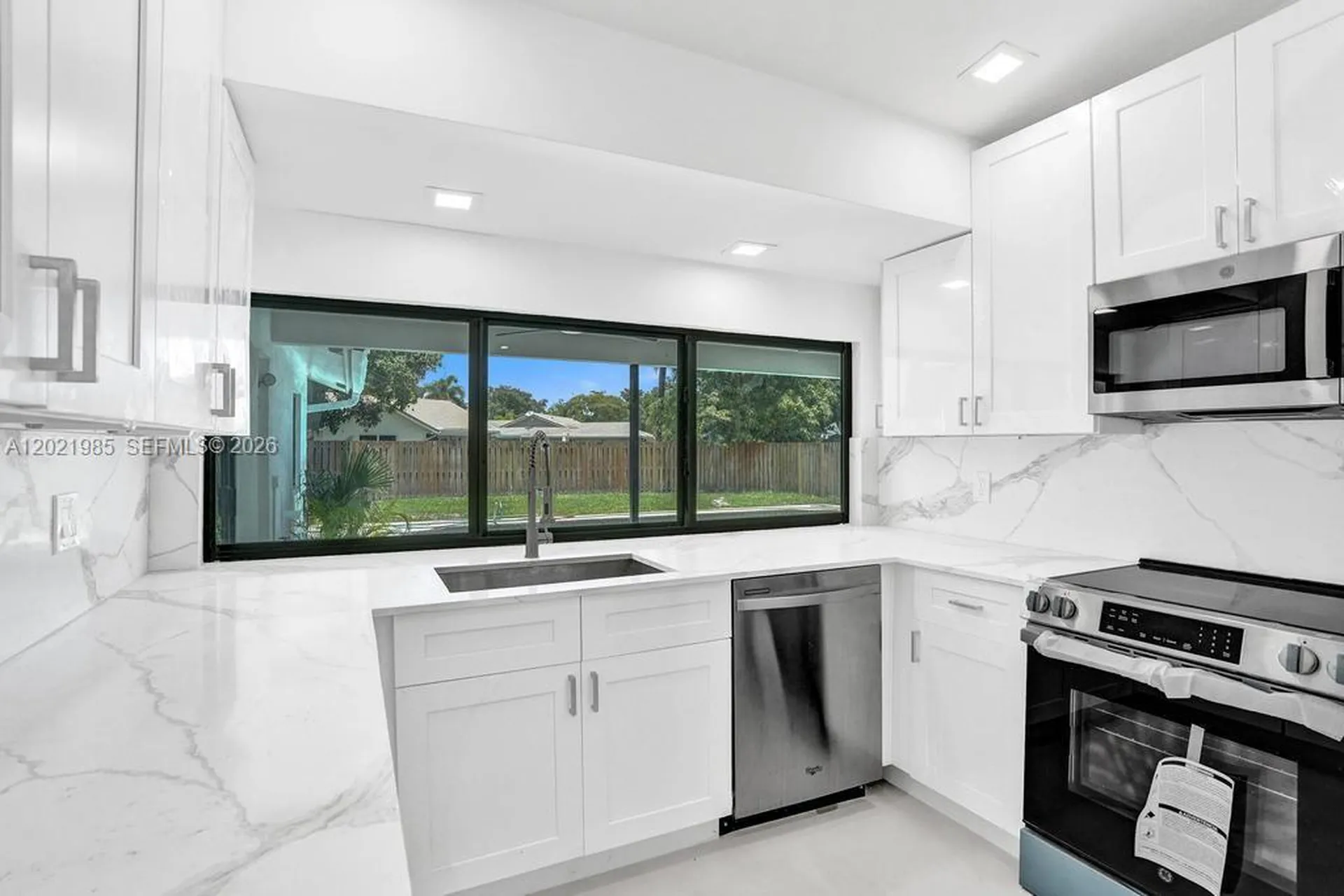 8775 SW 1st Place Coral Springs FL 33071
