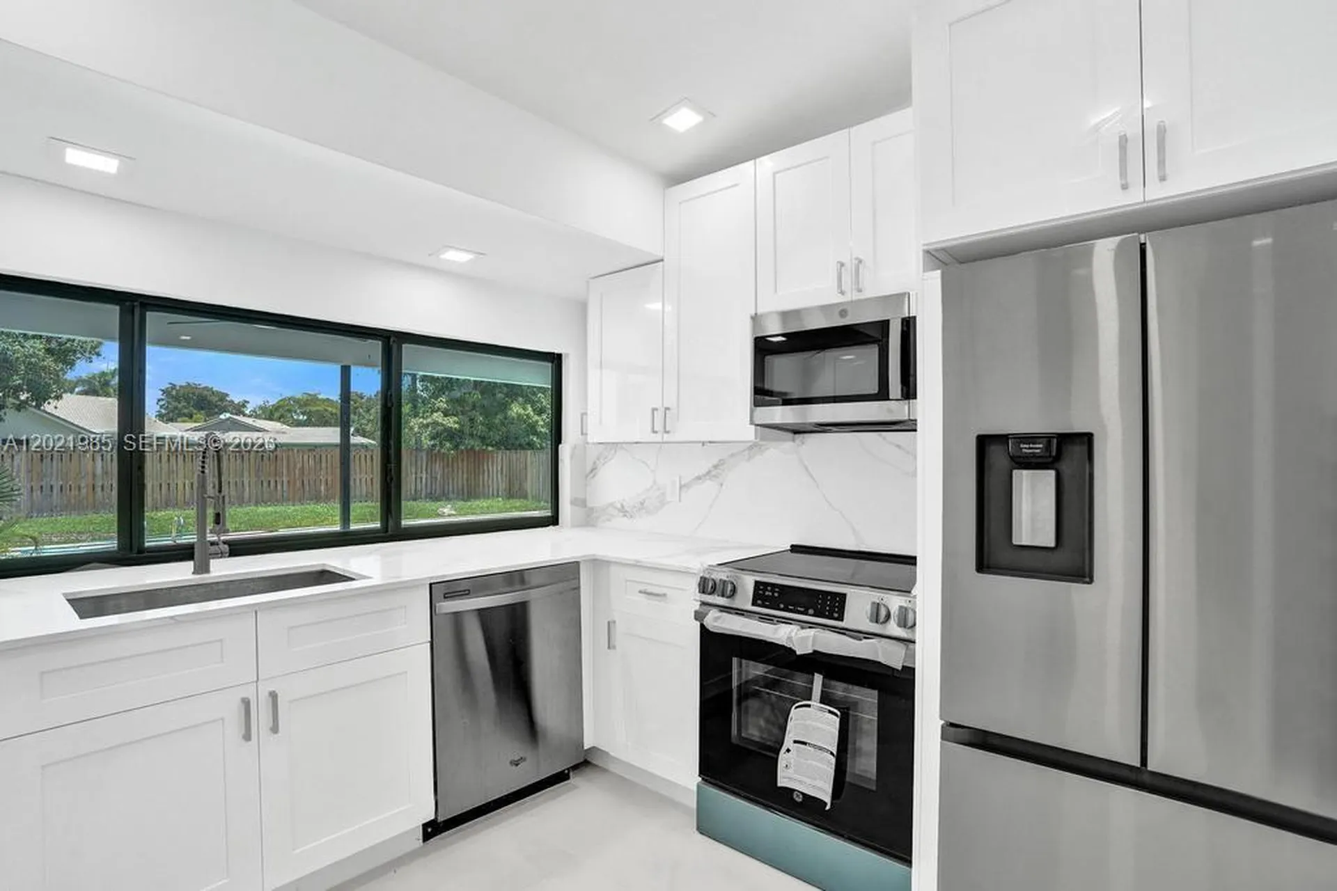 8775 SW 1st Place Coral Springs FL 33071