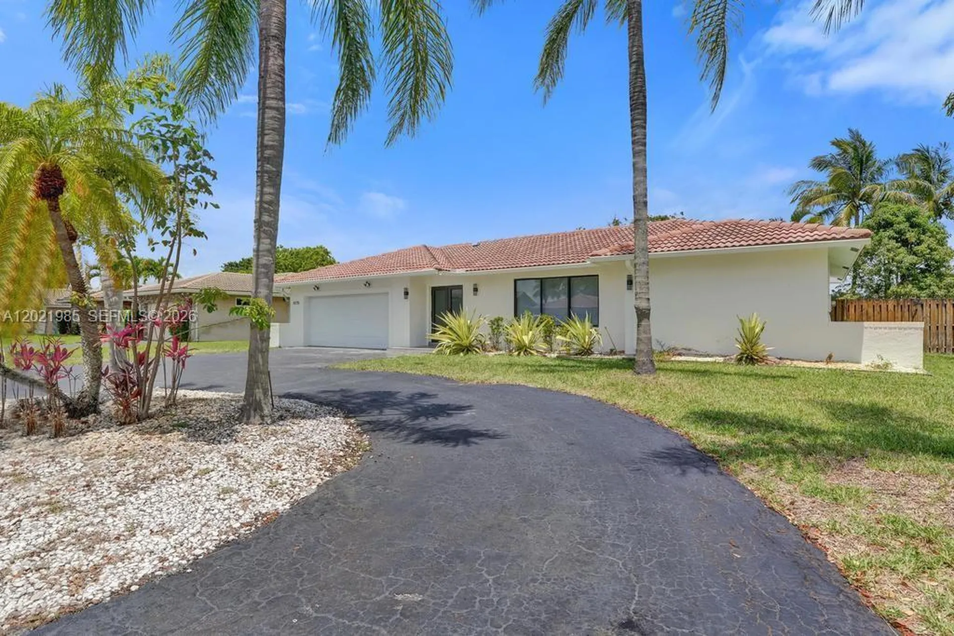 8775 SW 1st Place Coral Springs FL 33071