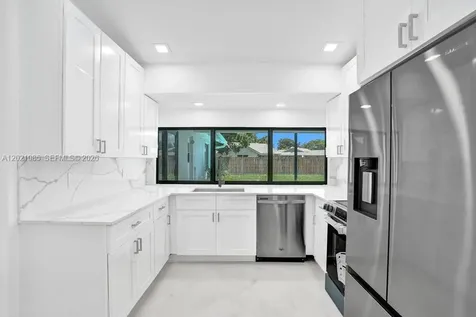 8775 SW 1st Place Coral Springs FL 33071