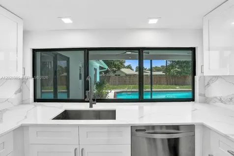 8775 SW 1st Place Coral Springs FL 33071