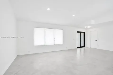 8775 SW 1st Place Coral Springs FL 33071
