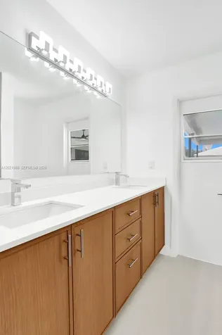 8775 SW 1st Place Coral Springs FL 33071