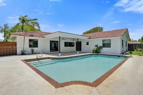 8775 SW 1st Place Coral Springs FL 33071