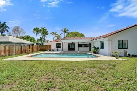 8775 SW 1st Place Coral Springs FL 33071