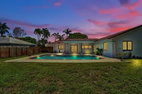 8775 SW 1st Place Coral Springs FL 33071