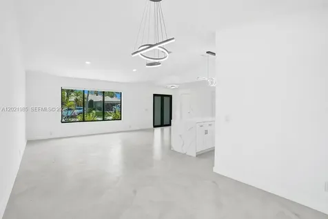 8775 SW 1st Place Coral Springs FL 33071