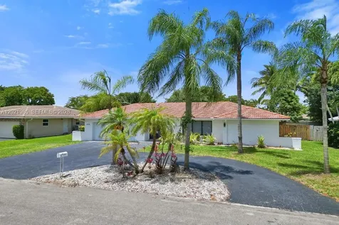 8775 SW 1st Place Coral Springs FL 33071