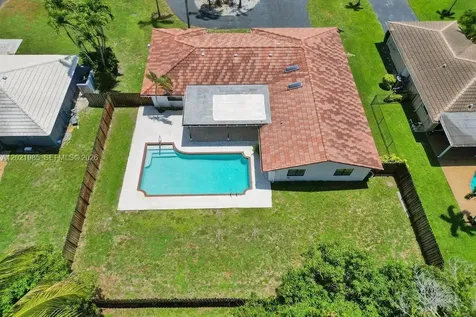 8775 SW 1st Place Coral Springs FL 33071