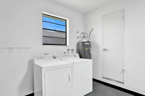 8775 SW 1st Place Coral Springs FL 33071