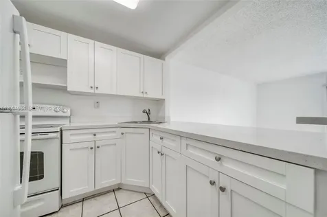 801 NW 47th Avenue Miami FL 33126