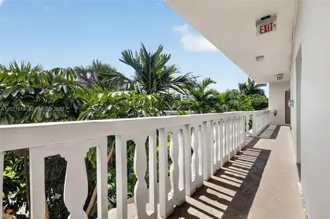 1020 94th Street Bay Harbor Islands FL 33154