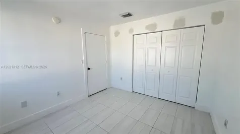 1132 NW 125th Path Miami FL 33182