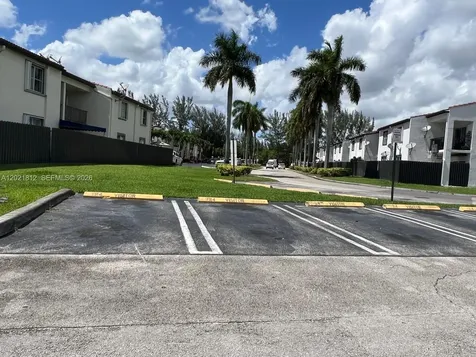 1132 NW 125th Path Miami FL 33182