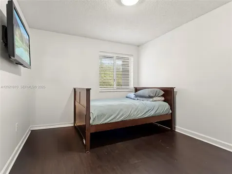 5033 NW 114th Court Doral FL 33178